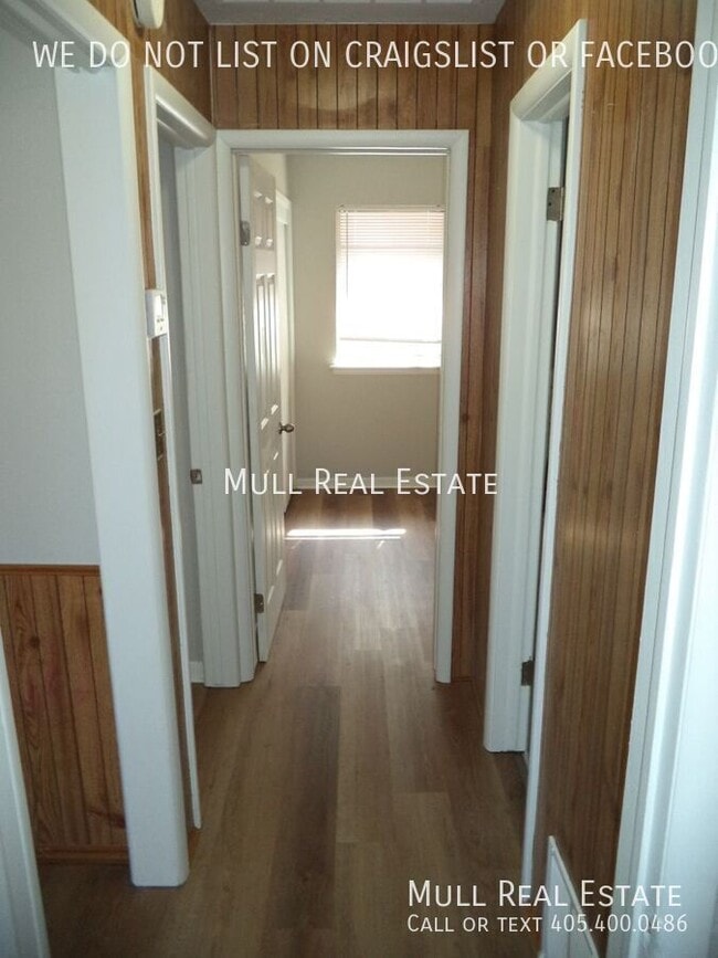 Building Photo - 3002 SW 53rd St
