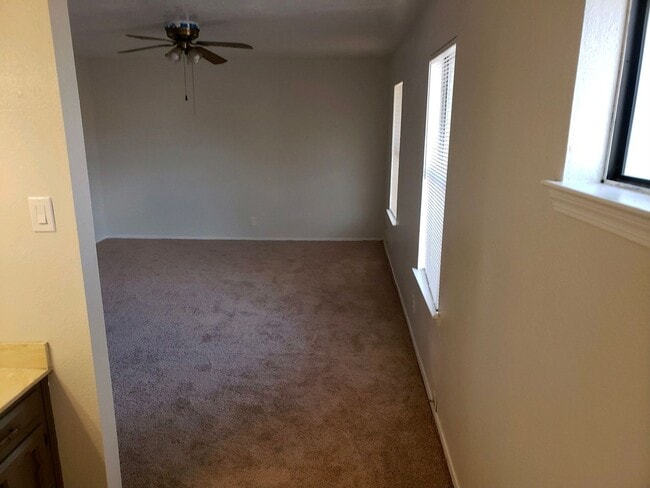 Building Photo - Spacious three-bedroom home for rent!