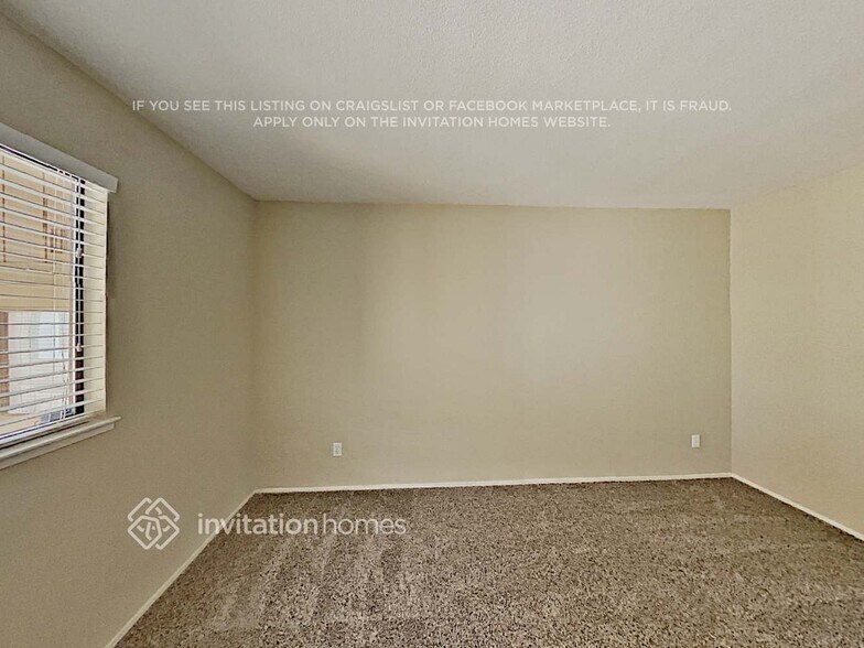 Building Photo - 7015 Calexico Ln