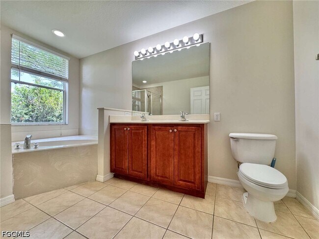 Building Photo - 4263 Liron Ave
