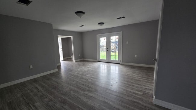 Building Photo - 8654 Tilgham St