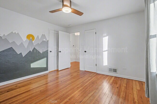 Building Photo - 3021 N Columbine St