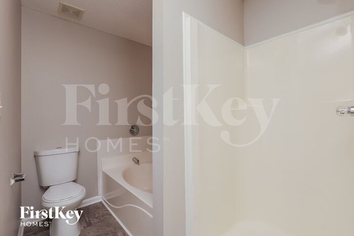 Building Photo - 914 Hedge Apple Dr