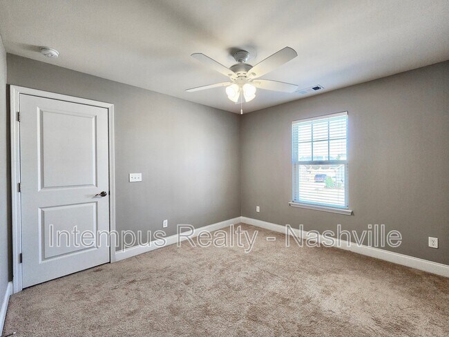 Building Photo - 1005 Maleventum Way