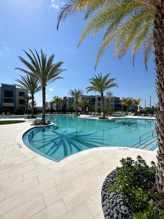 Building Photo - 7933 W 2nd Ct