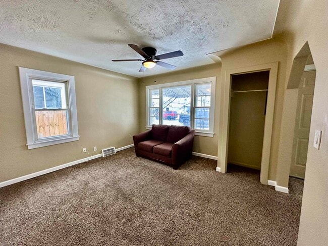 Building Photo - 30240 Groveland St