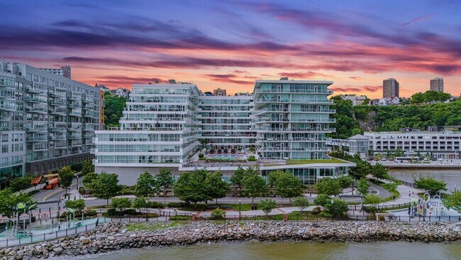 Building Photo - 800 Ave at Port Imperial