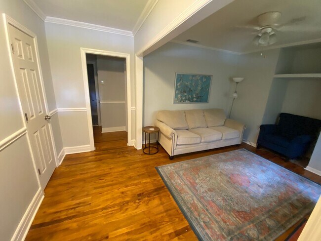 Building Photo - 363 Savannah Ave