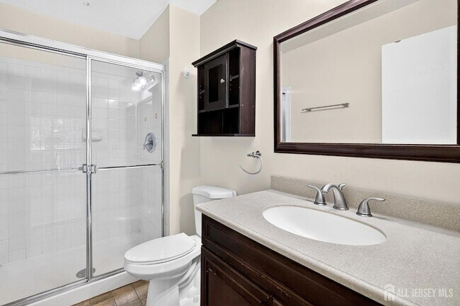 Building Photo - 3252 Cypress Ct