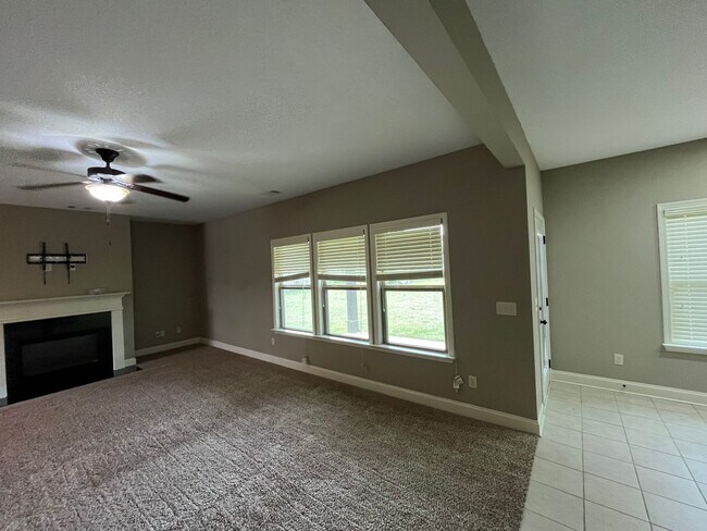Building Photo - Located in Wrenwood Subdivision!!