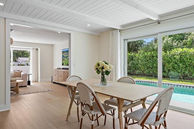 Building Photo - 1604 Seabrook Rd