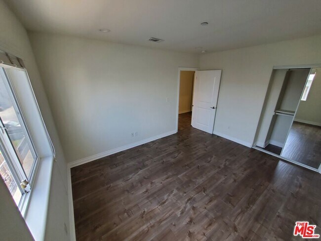 Building Photo - 2227 Hauser Blvd