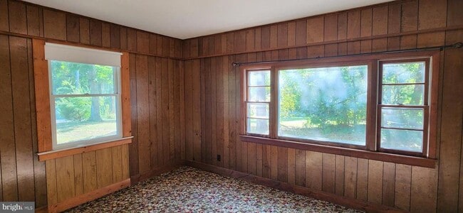 Building Photo - 45565 Camelot Ct