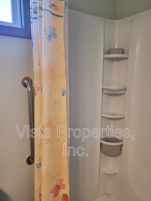 Building Photo - 127 Boston Ct