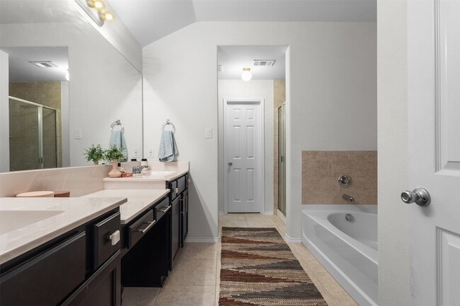 Building Photo - 1913 Kaiser Cove