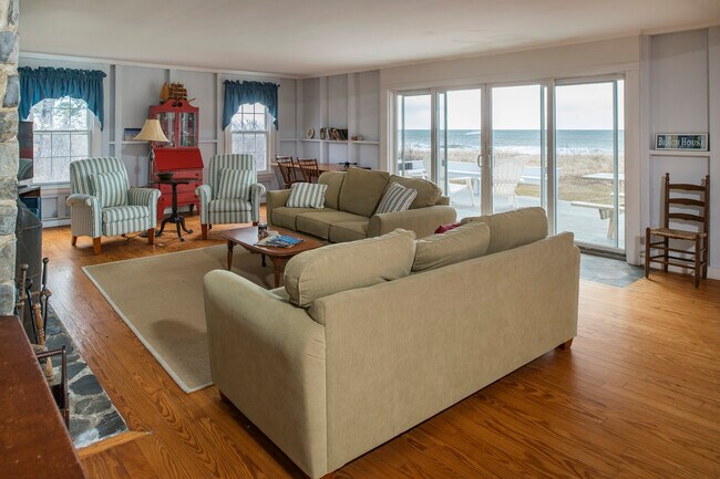 Building Photo - 22 Crescent Surf Rd