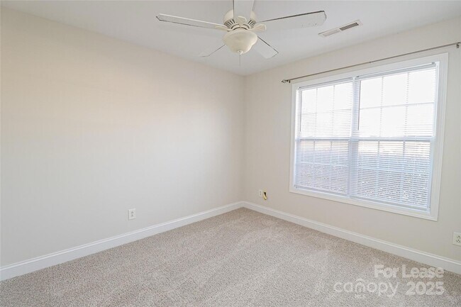 Building Photo - 3007 Laurel Creek Ln