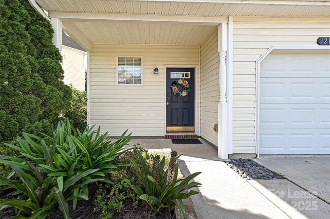 Building Photo - 12131 Honor Guard Ave