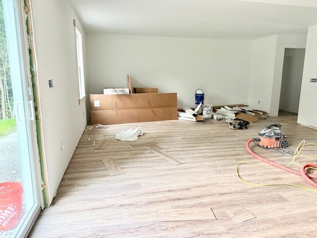 Building Photo - Brand New 3 Bedroom Townhouse for Rent