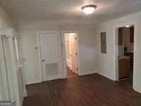 Building Photo - 310 Roberts St