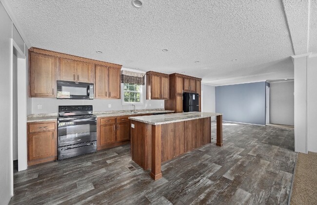 Building Photo - 8376 Huntington Ct