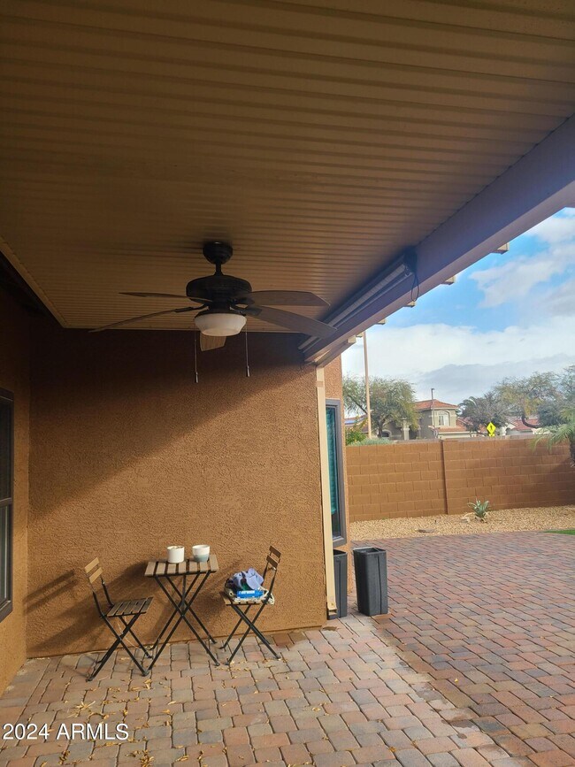 Building Photo - 17407 N Larkspur Ln