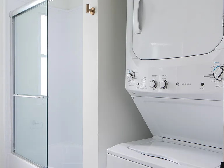 Building Photo - 205 Leake Ave