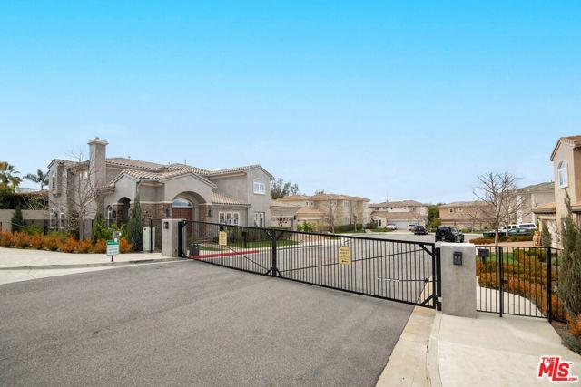 Primary Photo - 5135 Avenida Oriente