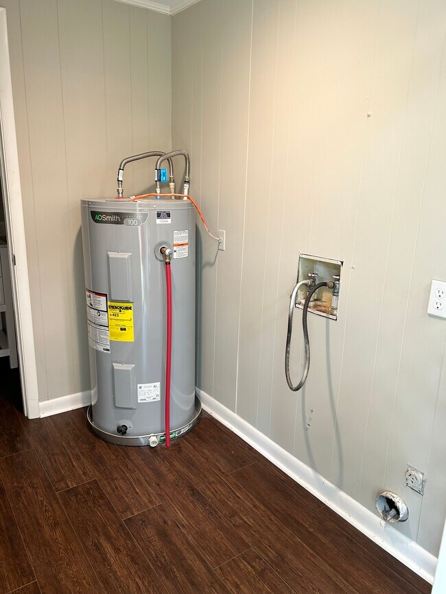 Inside Laundry Room - 364 Elizabeth Cir