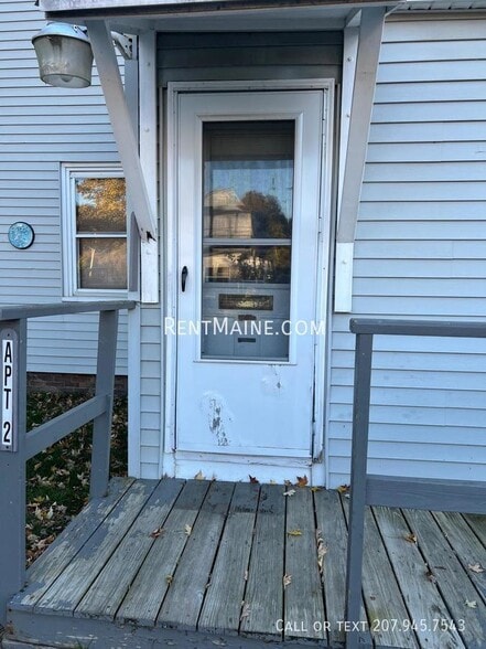 Building Photo - 5 Grove St