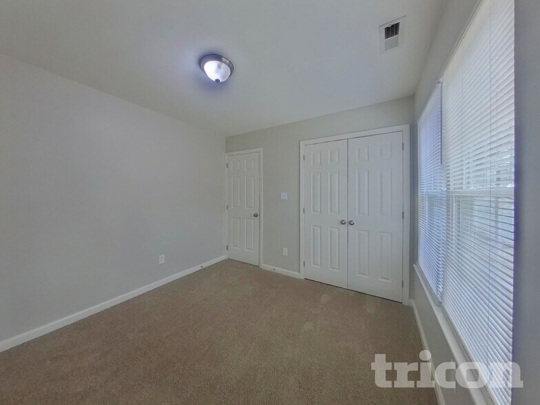 Building Photo - 7804 Royce Hall Ln