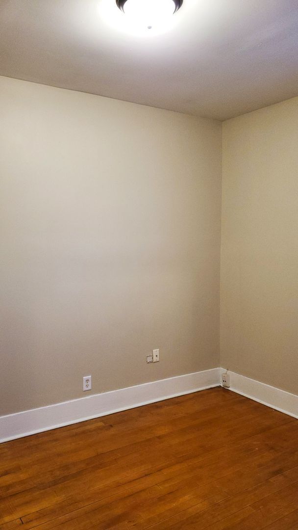 Building Photo - Remodeled Riverwest 3 Bedroom + Office Upp...