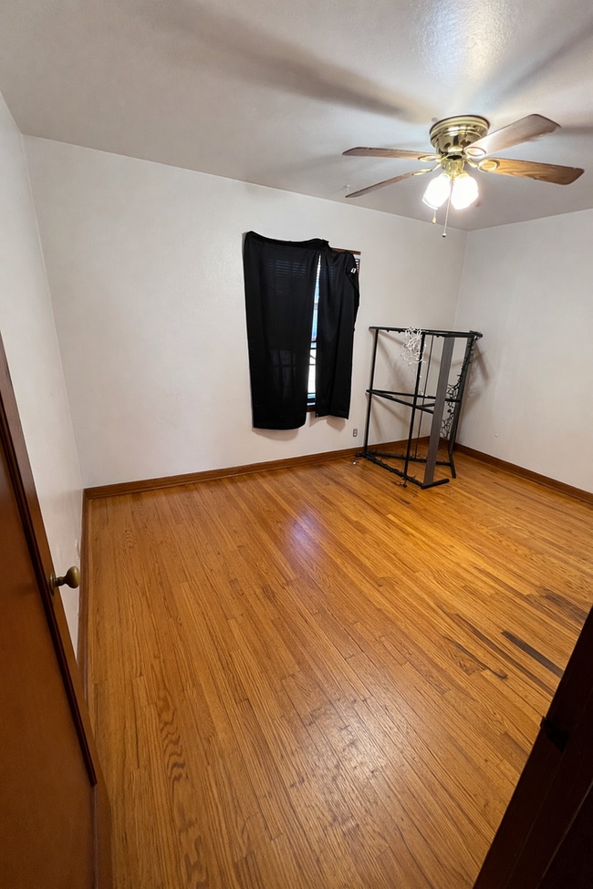 Building Photo - 9682 Lilly Jean Dr