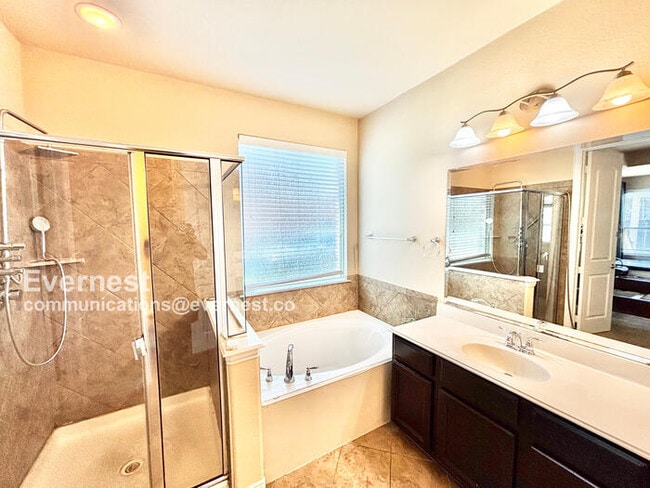 Building Photo - 604 Knightsbridge Ln