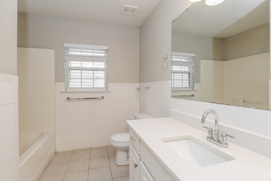 Building Photo - 6136 Planters Wood Ln