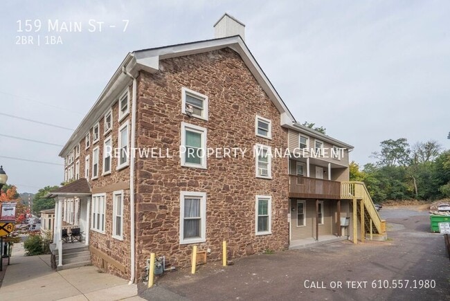 Building Photo - 159 Main St