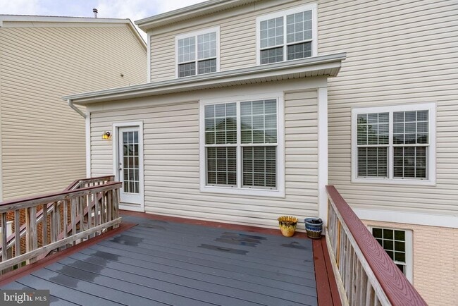 Building Photo - 407 Apricot St
