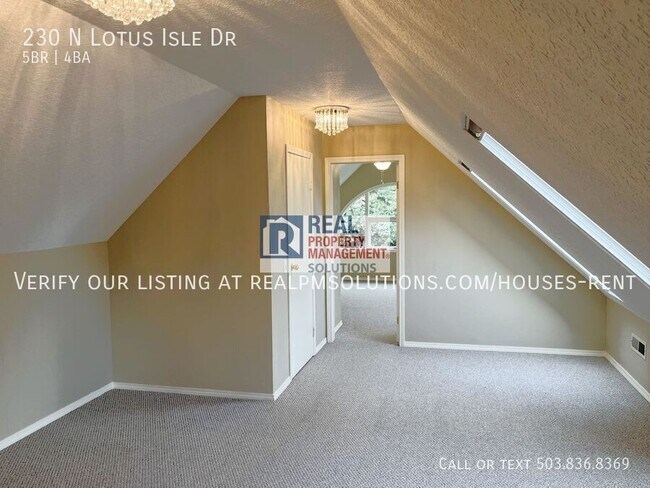 Building Photo - 230 N Lotus Isle Dr