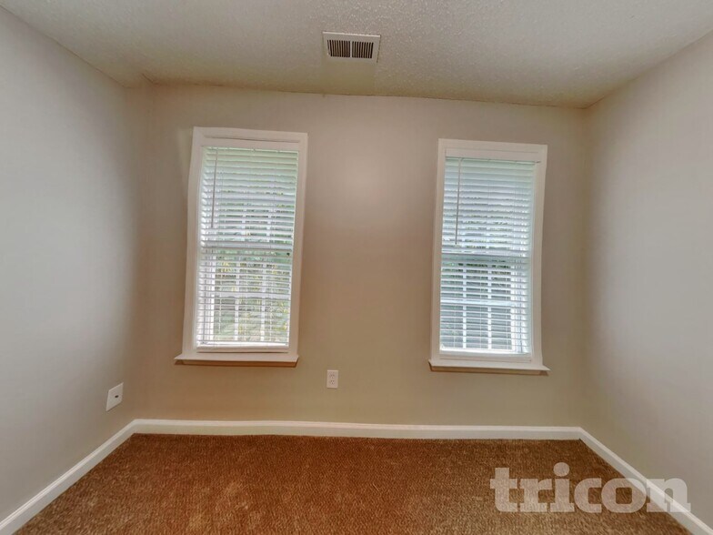 Building Photo - 172 Muirfield Ridge Dr