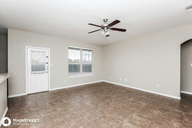 Building Photo - 213 Kennedy Dr, Crowley, TX 76036