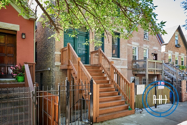 Building Photo - 2144 N Bell Ave