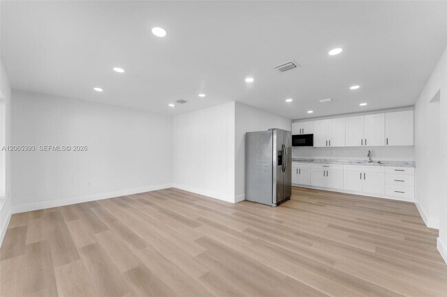 Building Photo - 17915 NW 43rd Ct