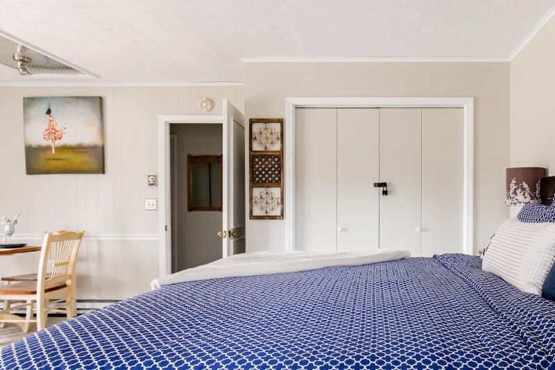 Building Photo - 535 Willow Rd