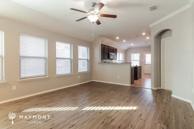 Building Photo - 616 Big Horn Rd