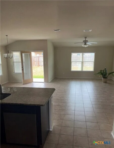 Building Photo - 5407 Two Brothers Ln