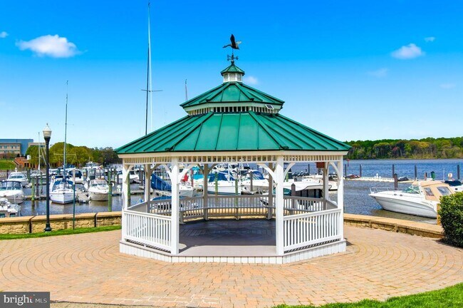 Building Photo - 612 Marina Landing Ln