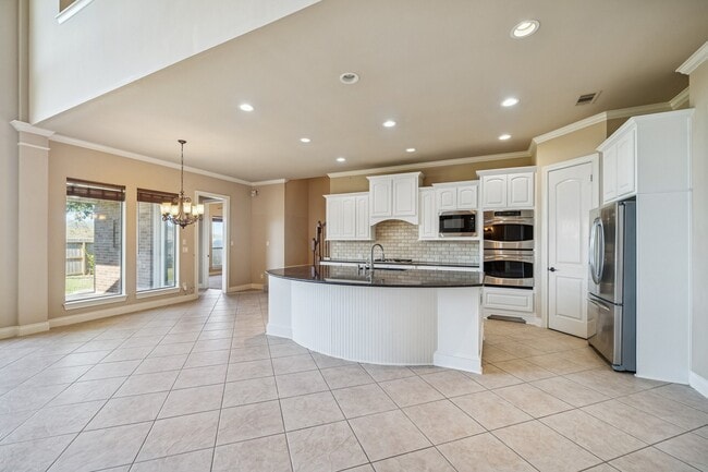 Building Photo - 8702 Stowe Creek Ln