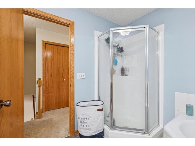 Building Photo - 8829 Branson Dr