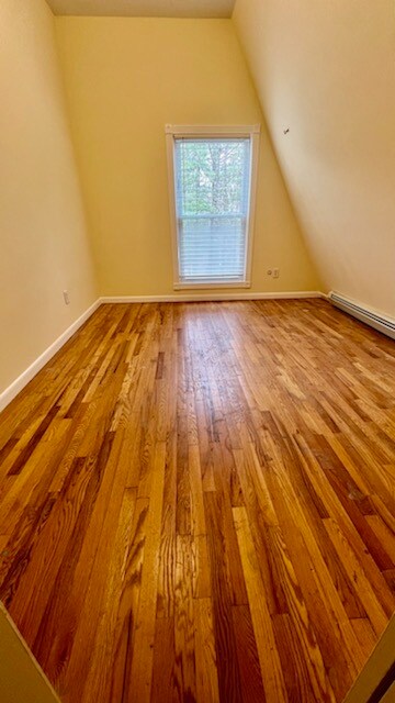 Building Photo - 15 Norfolk Ct