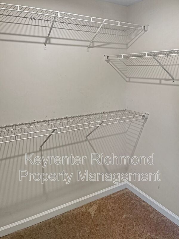Building Photo - 4333 Kenmare Ln